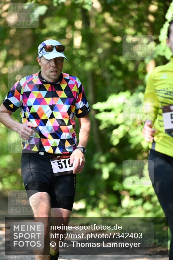 06.10.2024 - Bramfelder Halbmarathon 2024 Dr. Thomas Lammeyer http://msf.ph/oto/7342403 06.10.2024 10:53:13 Laufen 519 meine-sportfotos.de