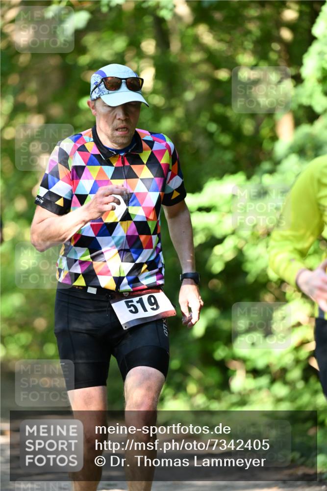 06.10.2024 - Bramfelder Halbmarathon 2024 Dr. Thomas Lammeyer http://msf.ph/oto/7342405 06.10.2024 10:53:13 Laufen  meine-sportfotos.de