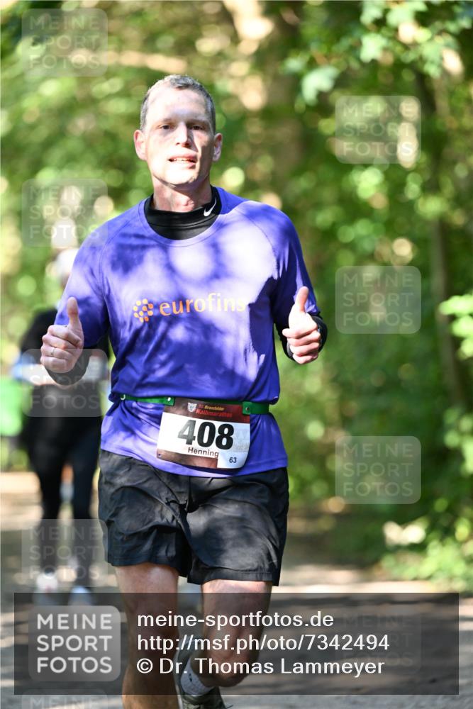 06.10.2024 - Bramfelder Halbmarathon 2024 Dr. Thomas Lammeyer http://msf.ph/oto/7342494 06.10.2024 10:53:24 Laufen 33, 408, 63 meine-sportfotos.de