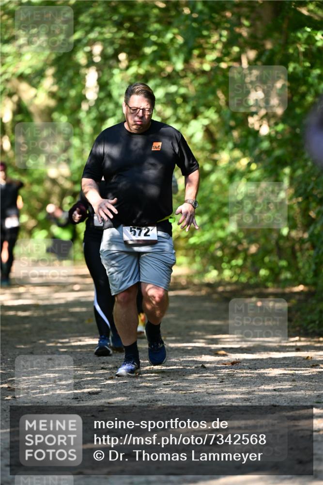06.10.2024 - Bramfelder Halbmarathon 2024 Dr. Thomas Lammeyer http://msf.ph/oto/7342568 06.10.2024 10:53:34 Laufen 572 meine-sportfotos.de