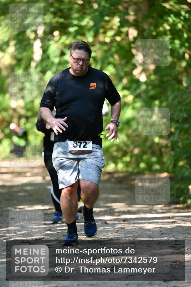 06.10.2024 - Bramfelder Halbmarathon 2024 Dr. Thomas Lammeyer http://msf.ph/oto/7342579 06.10.2024 10:53:35 Laufen 572 meine-sportfotos.de