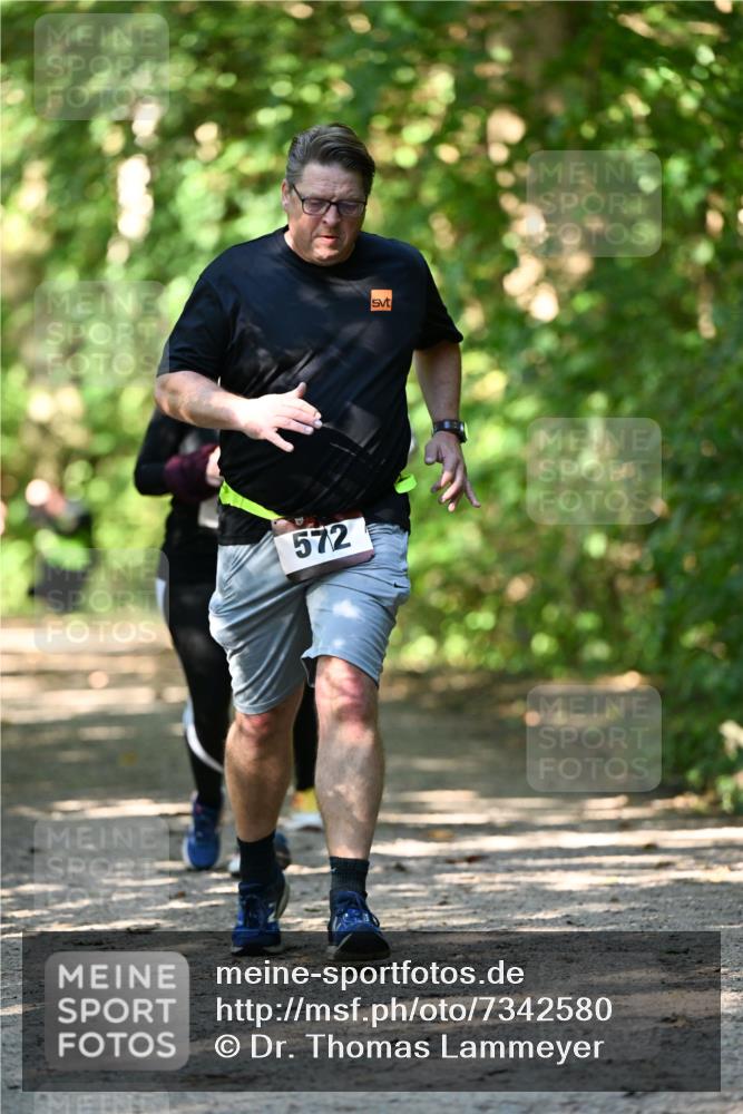 06.10.2024 - Bramfelder Halbmarathon 2024 Dr. Thomas Lammeyer http://msf.ph/oto/7342580 06.10.2024 10:53:35 Laufen 572 meine-sportfotos.de