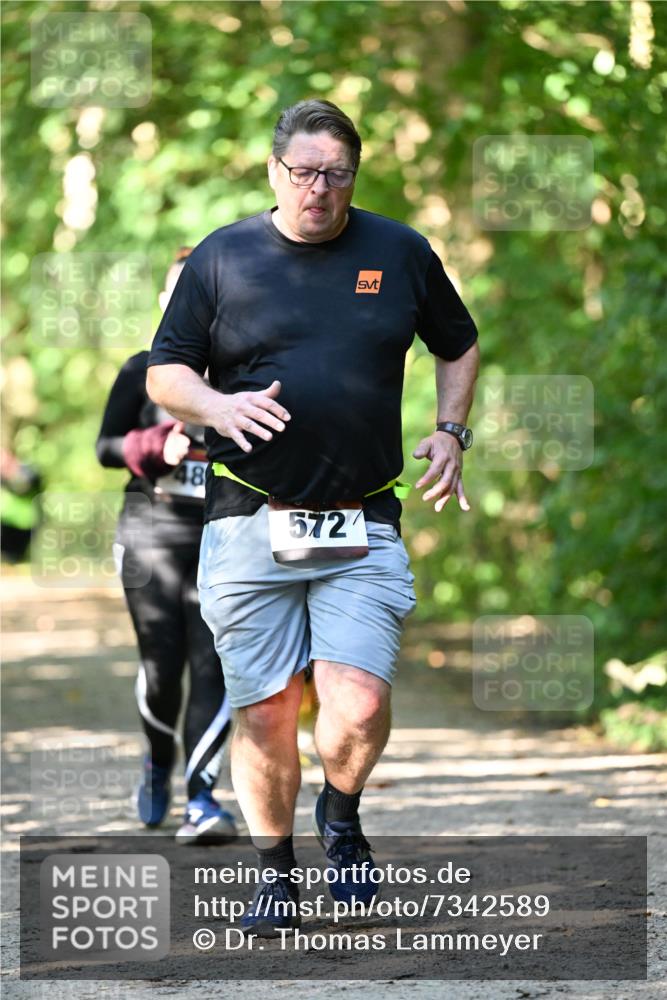 06.10.2024 - Bramfelder Halbmarathon 2024 Dr. Thomas Lammeyer http://msf.ph/oto/7342589 06.10.2024 10:53:36 Laufen 48, 572 meine-sportfotos.de