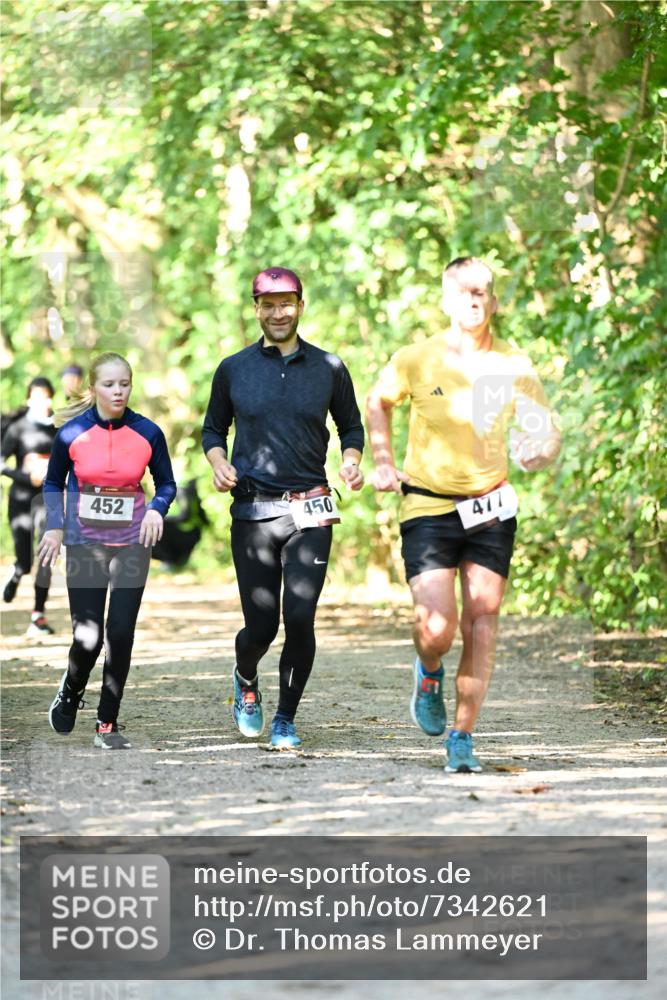 06.10.2024 - Bramfelder Halbmarathon 2024 Dr. Thomas Lammeyer http://msf.ph/oto/7342621 06.10.2024 10:53:42 Laufen 452, 450, 477 meine-sportfotos.de