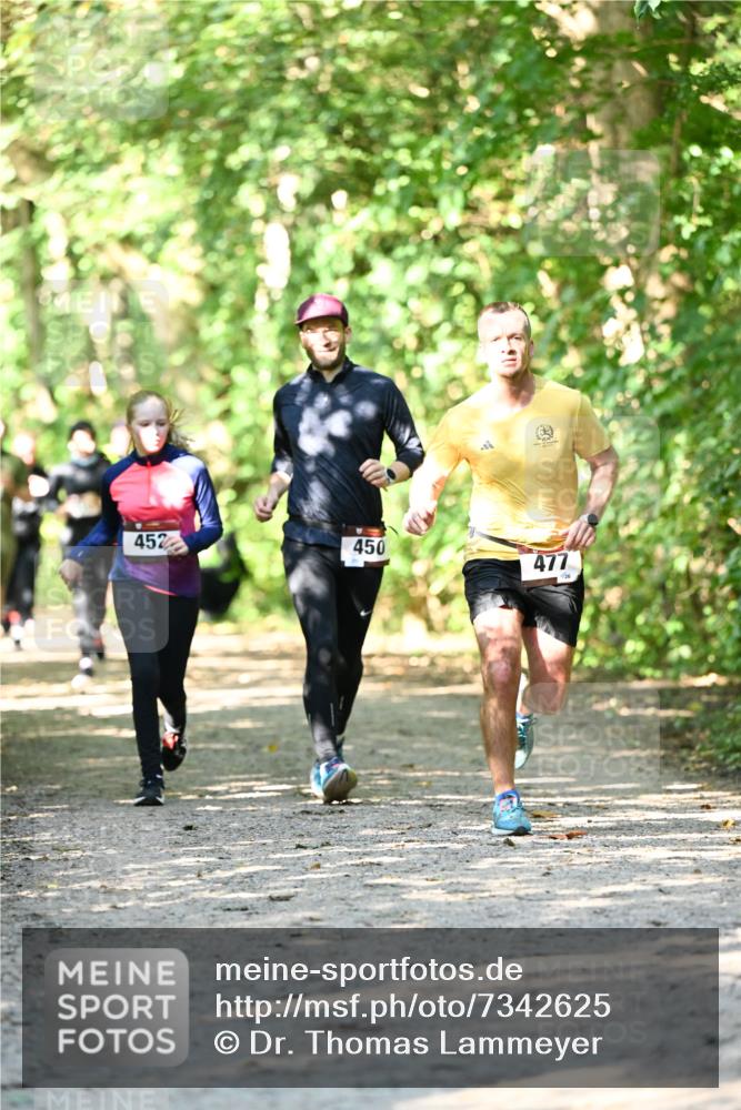 06.10.2024 - Bramfelder Halbmarathon 2024 Dr. Thomas Lammeyer http://msf.ph/oto/7342625 06.10.2024 10:53:42 Laufen 452, 450, 477, 26 meine-sportfotos.de