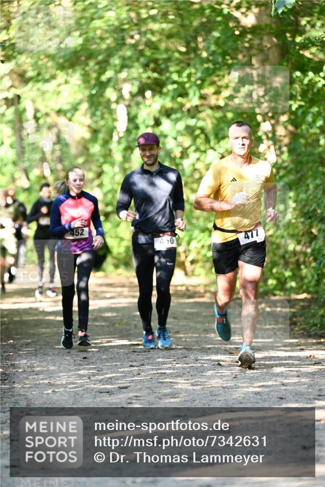 06.10.2024 - Bramfelder Halbmarathon 2024 Dr. Thomas Lammeyer http://msf.ph/oto/7342631 06.10.2024 10:53:42 Laufen 452, 450, 477 meine-sportfotos.de
