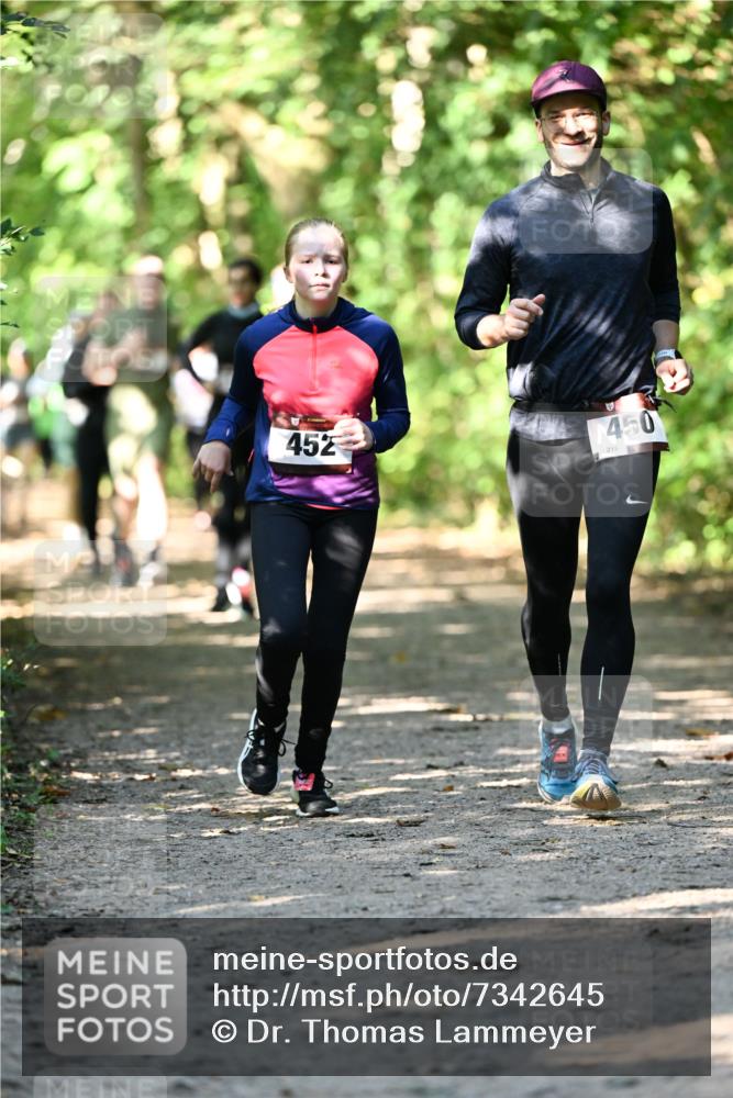06.10.2024 - Bramfelder Halbmarathon 2024 Dr. Thomas Lammeyer http://msf.ph/oto/7342645 06.10.2024 10:53:44 Laufen 452, 450, 215 meine-sportfotos.de