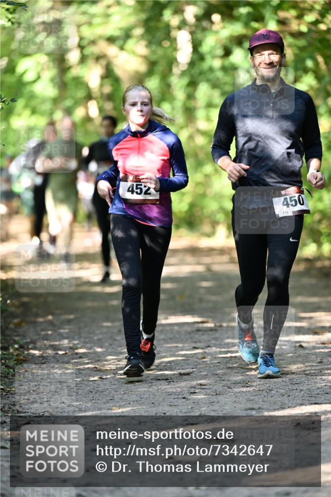 06.10.2024 - Bramfelder Halbmarathon 2024 Dr. Thomas Lammeyer http://msf.ph/oto/7342647 06.10.2024 10:53:44 Laufen 452, 450, 215 meine-sportfotos.de