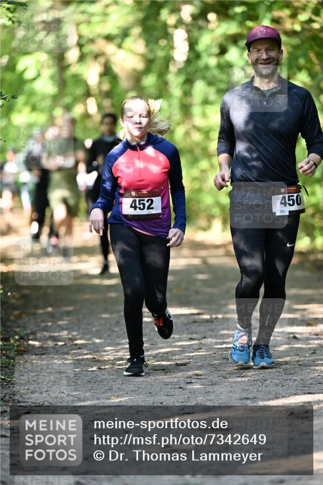 06.10.2024 - Bramfelder Halbmarathon 2024 Dr. Thomas Lammeyer http://msf.ph/oto/7342649 06.10.2024 10:53:44 Laufen 452, 450, 215 meine-sportfotos.de