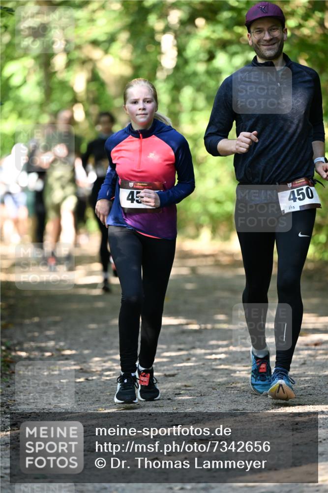 06.10.2024 - Bramfelder Halbmarathon 2024 Dr. Thomas Lammeyer http://msf.ph/oto/7342656 06.10.2024 10:53:45 Laufen 45, 450, 215 meine-sportfotos.de