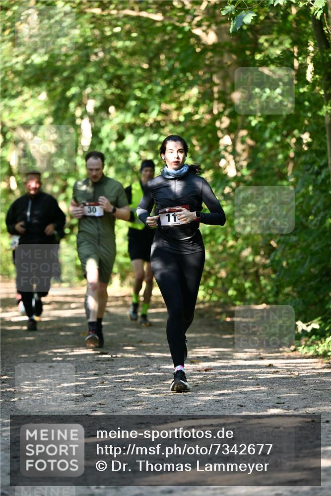 06.10.2024 - Bramfelder Halbmarathon 2024 Dr. Thomas Lammeyer http://msf.ph/oto/7342677 06.10.2024 10:53:48 Laufen 30, 11 meine-sportfotos.de