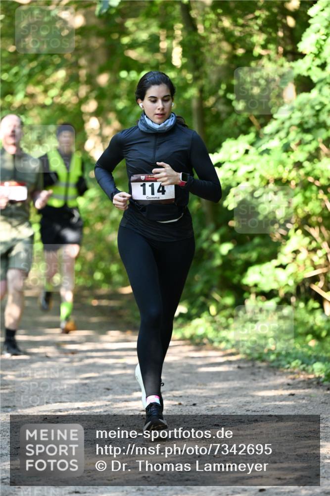 06.10.2024 - Bramfelder Halbmarathon 2024 Dr. Thomas Lammeyer http://msf.ph/oto/7342695 06.10.2024 10:53:49 Laufen 114 meine-sportfotos.de