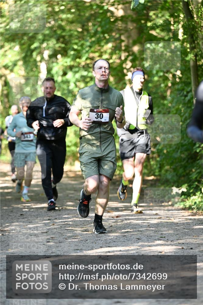 06.10.2024 - Bramfelder Halbmarathon 2024 Dr. Thomas Lammeyer http://msf.ph/oto/7342699 06.10.2024 10:53:50 Laufen 343, 30 meine-sportfotos.de