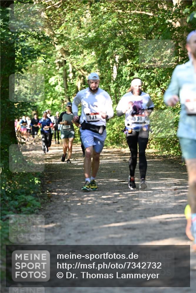 06.10.2024 - Bramfelder Halbmarathon 2024 Dr. Thomas Lammeyer http://msf.ph/oto/7342732 06.10.2024 10:53:55 Laufen 150, 131, 130 meine-sportfotos.de