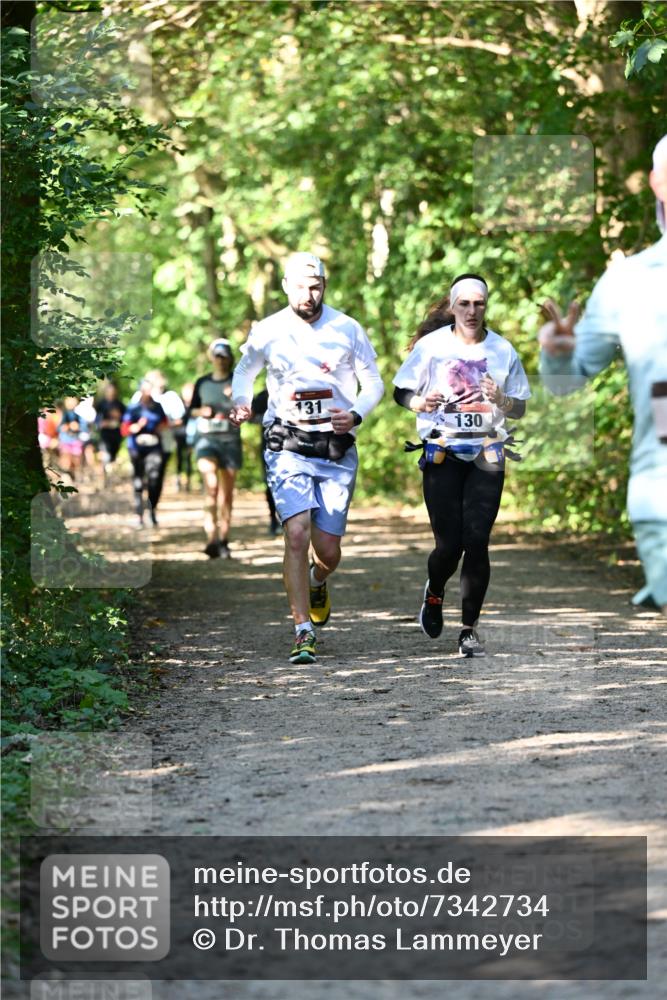 06.10.2024 - Bramfelder Halbmarathon 2024 Dr. Thomas Lammeyer http://msf.ph/oto/7342734 06.10.2024 10:53:55 Laufen 131, 130 meine-sportfotos.de