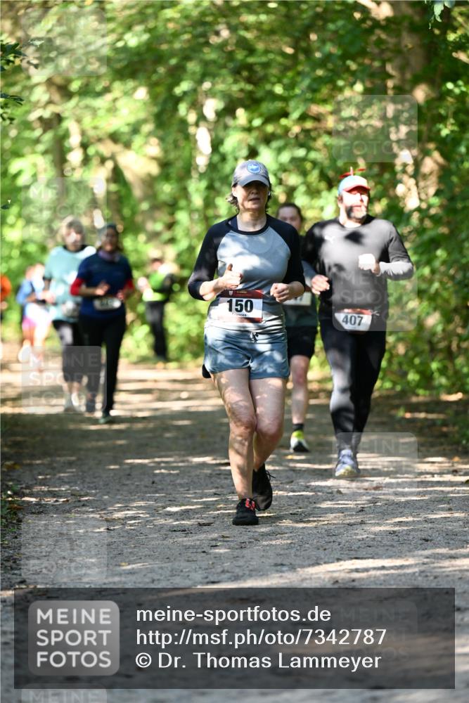 06.10.2024 - Bramfelder Halbmarathon 2024 Dr. Thomas Lammeyer http://msf.ph/oto/7342787 06.10.2024 10:54:02 Laufen 150, 407 meine-sportfotos.de