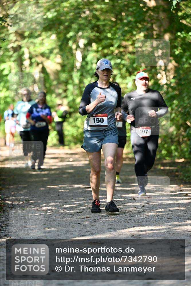 06.10.2024 - Bramfelder Halbmarathon 2024 Dr. Thomas Lammeyer http://msf.ph/oto/7342790 06.10.2024 10:54:02 Laufen 150, 107 meine-sportfotos.de