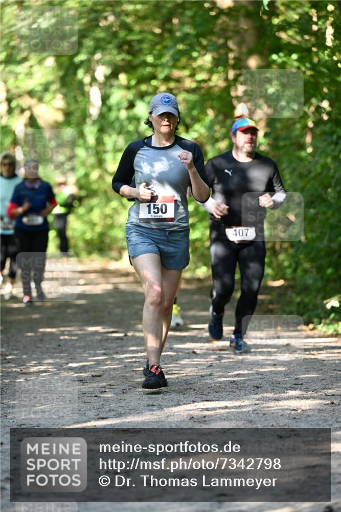 06.10.2024 - Bramfelder Halbmarathon 2024 Dr. Thomas Lammeyer http://msf.ph/oto/7342798 06.10.2024 10:54:02 Laufen 150, 407 meine-sportfotos.de
