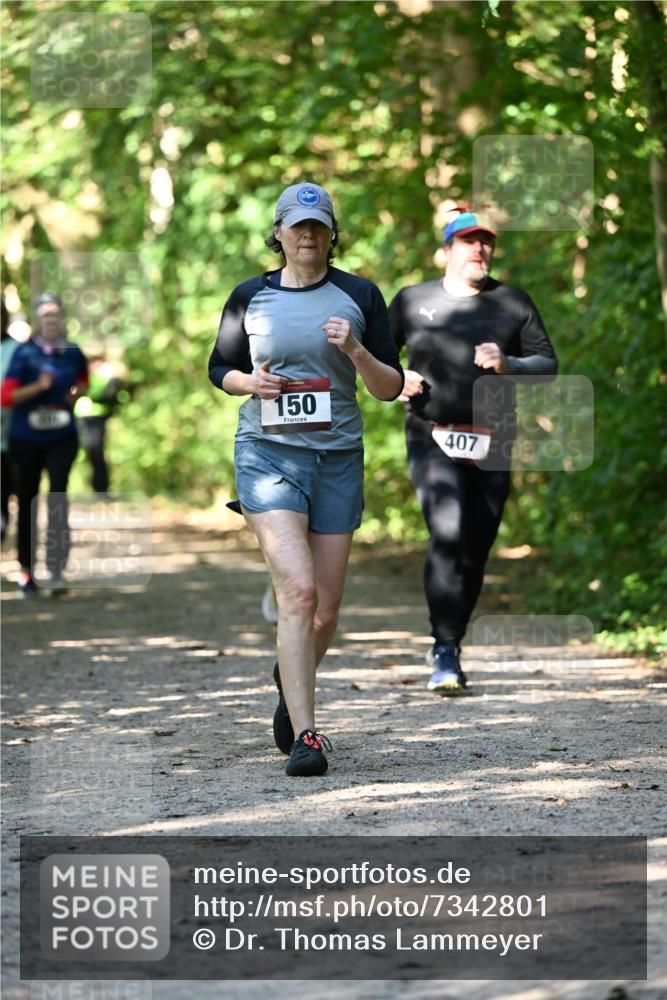 06.10.2024 - Bramfelder Halbmarathon 2024 Dr. Thomas Lammeyer http://msf.ph/oto/7342801 06.10.2024 10:54:02 Laufen 150, 407 meine-sportfotos.de