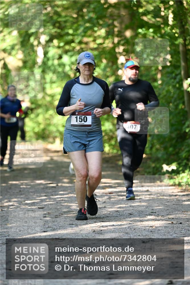 06.10.2024 - Bramfelder Halbmarathon 2024 Dr. Thomas Lammeyer http://msf.ph/oto/7342804 06.10.2024 10:54:02 Laufen 150, 407 meine-sportfotos.de