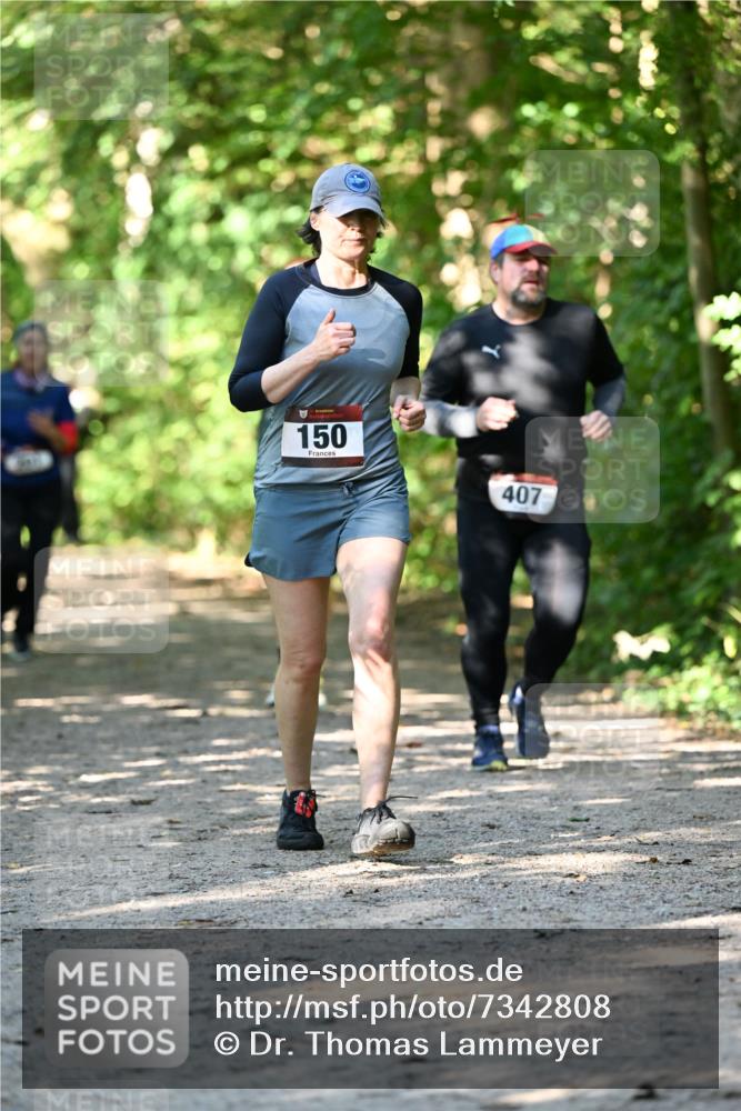 06.10.2024 - Bramfelder Halbmarathon 2024 Dr. Thomas Lammeyer http://msf.ph/oto/7342808 06.10.2024 10:54:03 Laufen 150, 407 meine-sportfotos.de