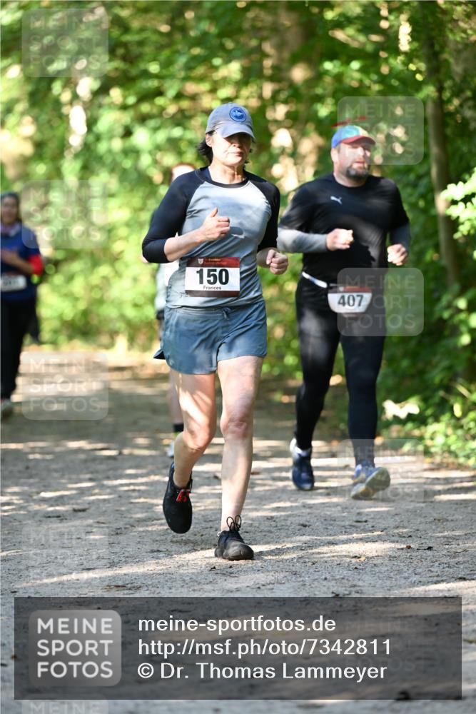 06.10.2024 - Bramfelder Halbmarathon 2024 Dr. Thomas Lammeyer http://msf.ph/oto/7342811 06.10.2024 10:54:03 Laufen 150, 407 meine-sportfotos.de