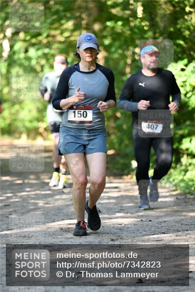 06.10.2024 - Bramfelder Halbmarathon 2024 Dr. Thomas Lammeyer http://msf.ph/oto/7342823 06.10.2024 10:54:03 Laufen 150, 407 meine-sportfotos.de