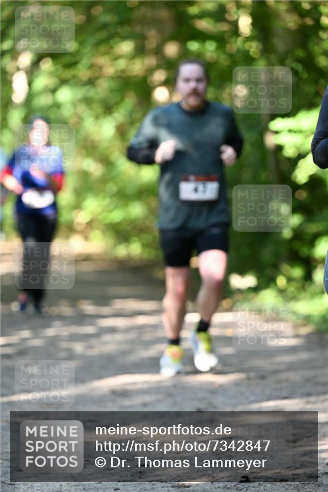 06.10.2024 - Bramfelder Halbmarathon 2024 Dr. Thomas Lammeyer http://msf.ph/oto/7342847 06.10.2024 10:54:05 Laufen  meine-sportfotos.de