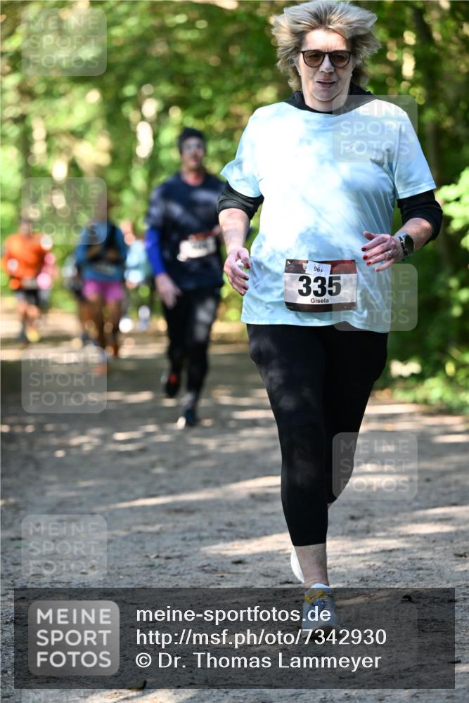 06.10.2024 - Bramfelder Halbmarathon 2024 Dr. Thomas Lammeyer http://msf.ph/oto/7342930 06.10.2024 10:54:10 Laufen 96, 335 meine-sportfotos.de