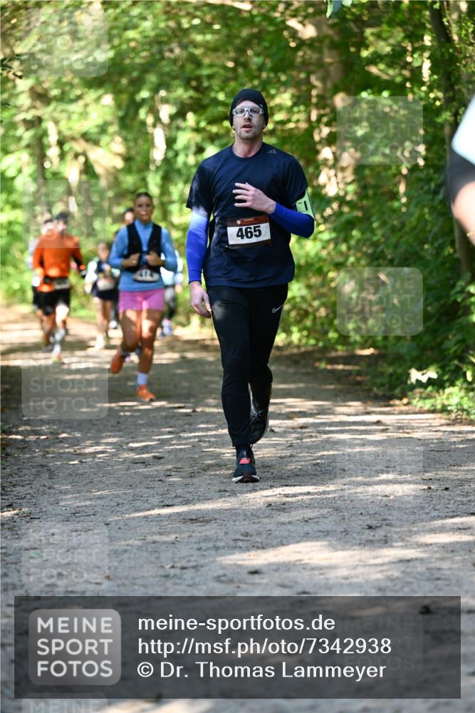 06.10.2024 - Bramfelder Halbmarathon 2024 Dr. Thomas Lammeyer http://msf.ph/oto/7342938 06.10.2024 10:54:11 Laufen 465 meine-sportfotos.de