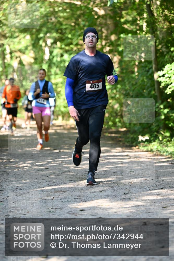 06.10.2024 - Bramfelder Halbmarathon 2024 Dr. Thomas Lammeyer http://msf.ph/oto/7342944 06.10.2024 10:54:12 Laufen 465 meine-sportfotos.de