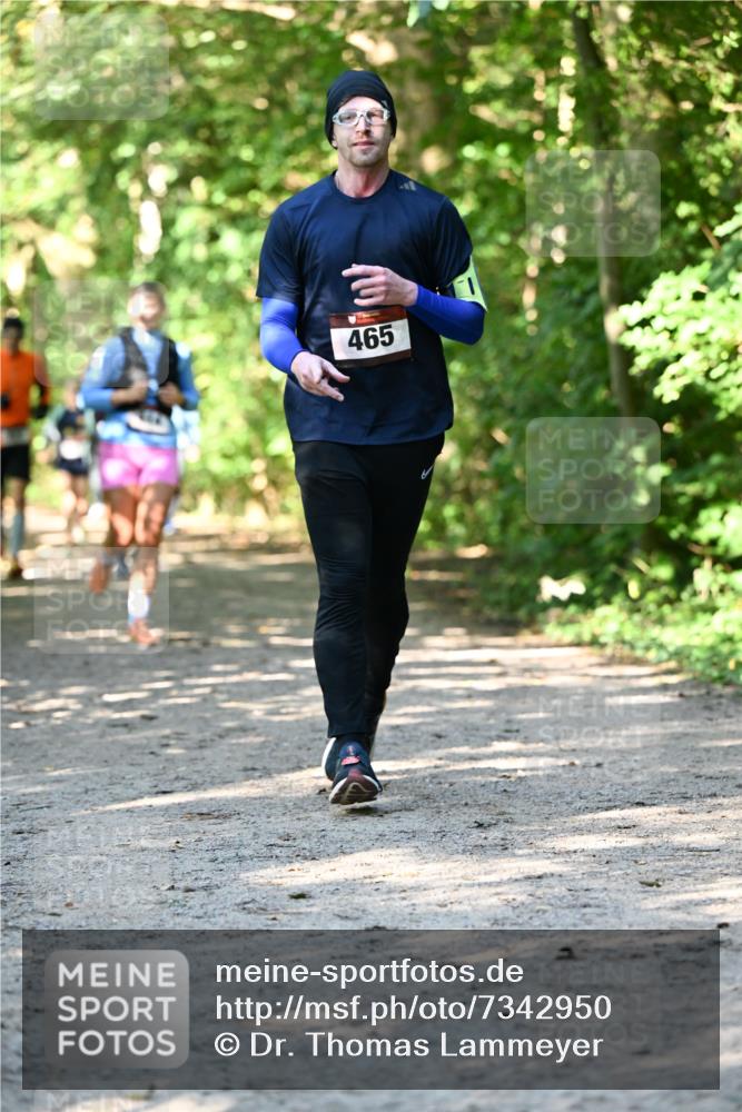 06.10.2024 - Bramfelder Halbmarathon 2024 Dr. Thomas Lammeyer http://msf.ph/oto/7342950 06.10.2024 10:54:12 Laufen 465 meine-sportfotos.de