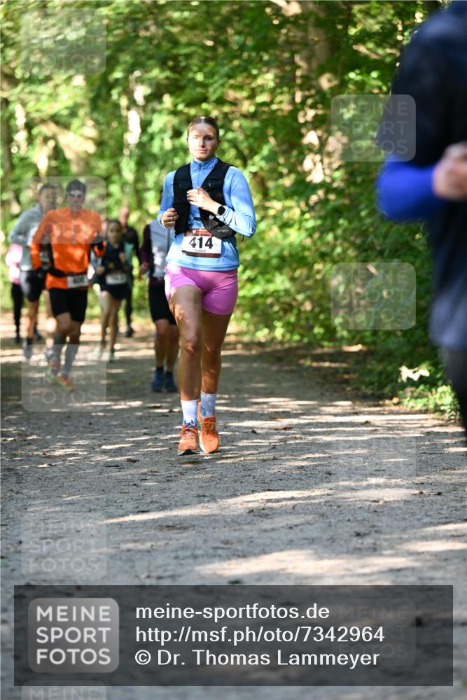 06.10.2024 - Bramfelder Halbmarathon 2024 Dr. Thomas Lammeyer http://msf.ph/oto/7342964 06.10.2024 10:54:14 Laufen 414 meine-sportfotos.de