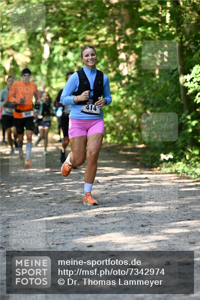 06.10.2024 - Bramfelder Halbmarathon 2024 Dr. Thomas Lammeyer http://msf.ph/oto/7342974 06.10.2024 10:54:14 Laufen 414 meine-sportfotos.de