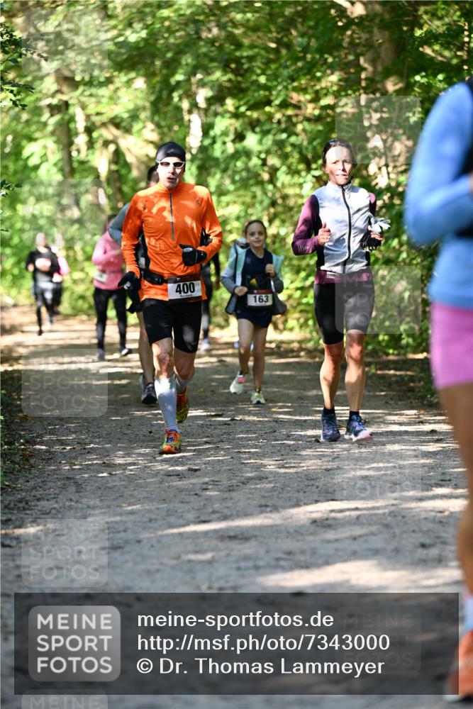 06.10.2024 - Bramfelder Halbmarathon 2024 Dr. Thomas Lammeyer http://msf.ph/oto/7343000 06.10.2024 10:54:16 Laufen 400, 163 meine-sportfotos.de