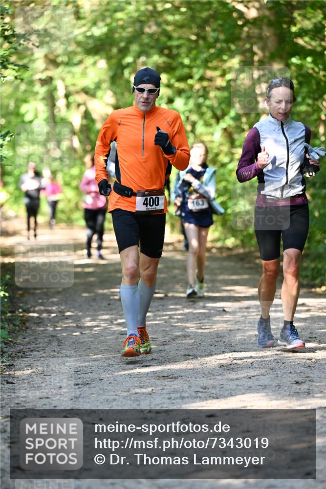 06.10.2024 - Bramfelder Halbmarathon 2024 Dr. Thomas Lammeyer http://msf.ph/oto/7343019 06.10.2024 10:54:17 Laufen 400 meine-sportfotos.de