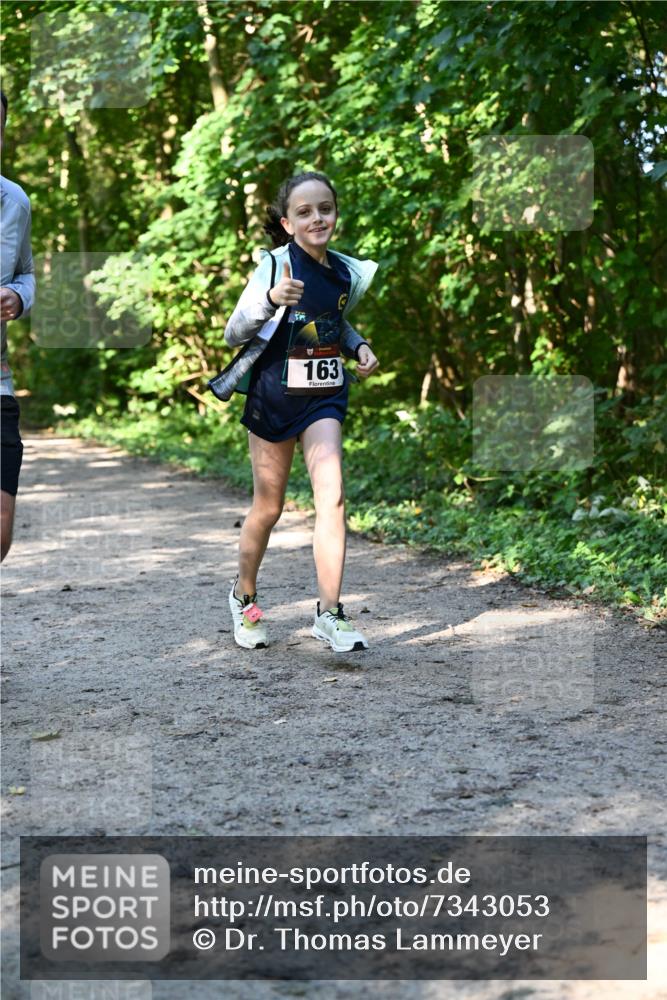 06.10.2024 - Bramfelder Halbmarathon 2024 Dr. Thomas Lammeyer http://msf.ph/oto/7343053 06.10.2024 10:54:22 Laufen 163 meine-sportfotos.de