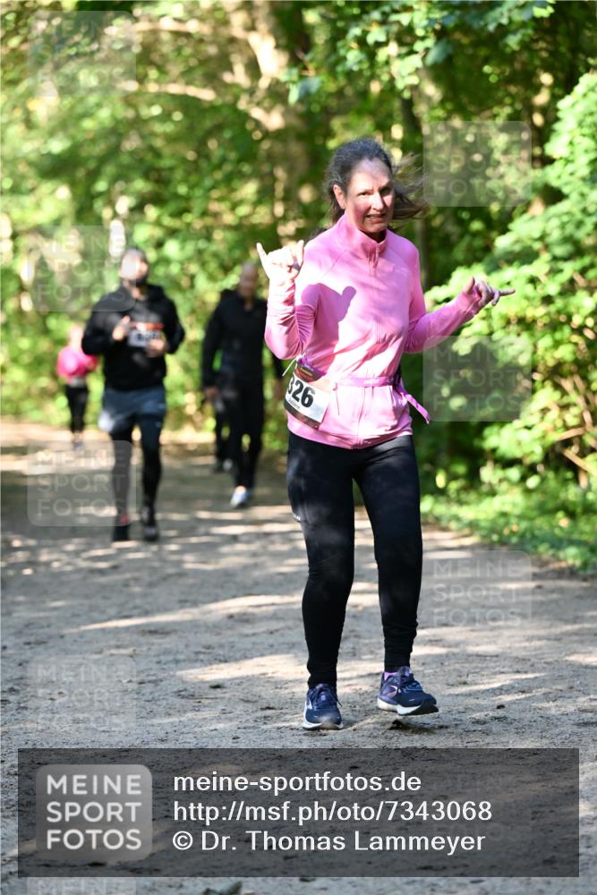 06.10.2024 - Bramfelder Halbmarathon 2024 Dr. Thomas Lammeyer http://msf.ph/oto/7343068 06.10.2024 10:54:27 Laufen 26 meine-sportfotos.de