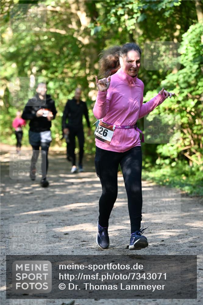 06.10.2024 - Bramfelder Halbmarathon 2024 Dr. Thomas Lammeyer http://msf.ph/oto/7343071 06.10.2024 10:54:27 Laufen 26 meine-sportfotos.de