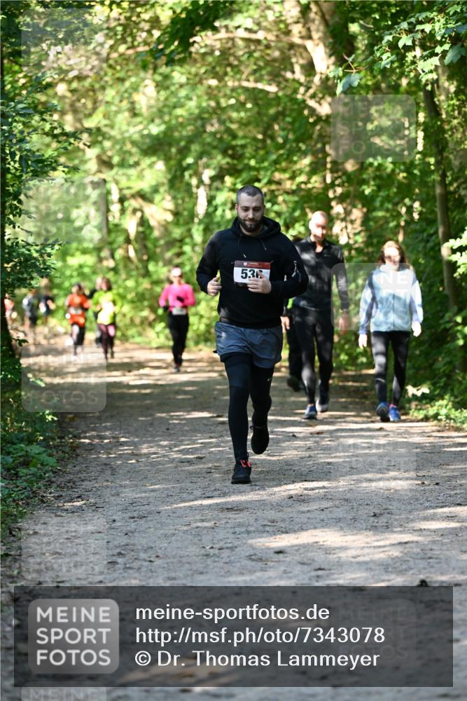 06.10.2024 - Bramfelder Halbmarathon 2024 Dr. Thomas Lammeyer http://msf.ph/oto/7343078 06.10.2024 10:54:28 Laufen 53 meine-sportfotos.de