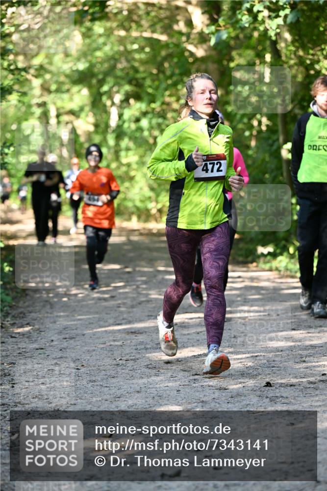 06.10.2024 - Bramfelder Halbmarathon 2024 Dr. Thomas Lammeyer http://msf.ph/oto/7343141 06.10.2024 10:54:38 Laufen 472 meine-sportfotos.de