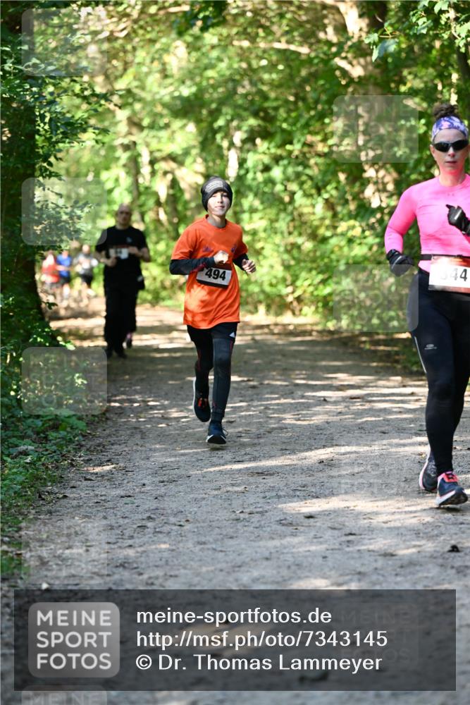 06.10.2024 - Bramfelder Halbmarathon 2024 Dr. Thomas Lammeyer http://msf.ph/oto/7343145 06.10.2024 10:54:39 Laufen 344, 494 meine-sportfotos.de
