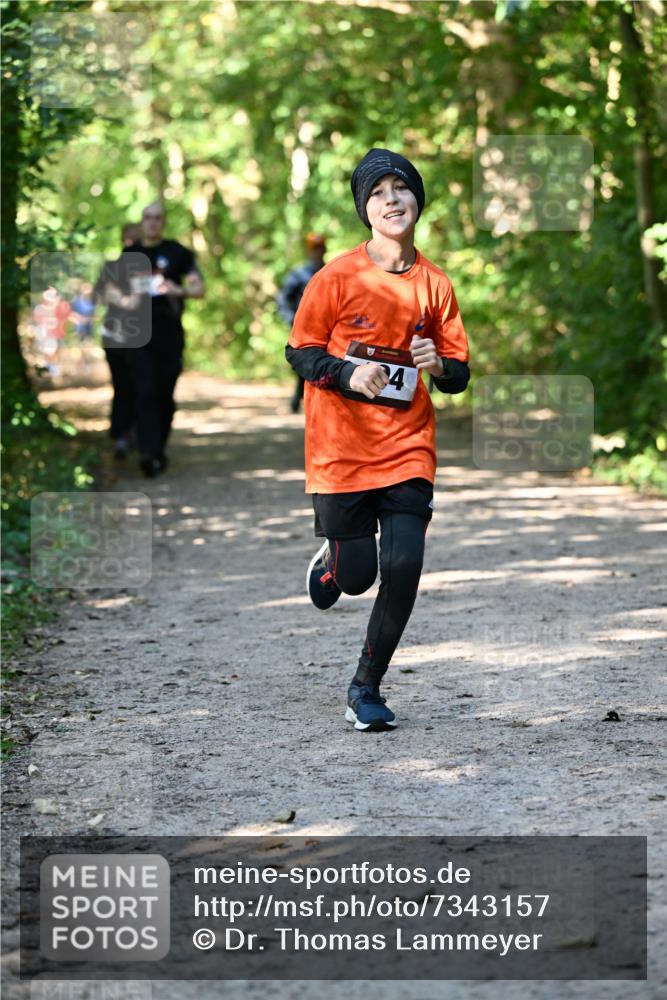 06.10.2024 - Bramfelder Halbmarathon 2024 Dr. Thomas Lammeyer http://msf.ph/oto/7343157 06.10.2024 10:54:41 Laufen 4 meine-sportfotos.de