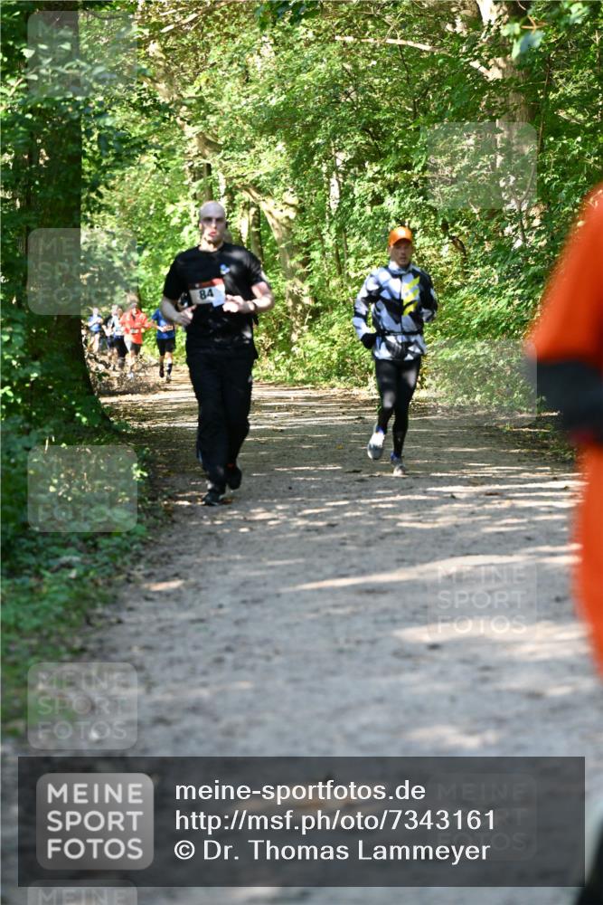 06.10.2024 - Bramfelder Halbmarathon 2024 Dr. Thomas Lammeyer http://msf.ph/oto/7343161 06.10.2024 10:54:42 Laufen 84 meine-sportfotos.de