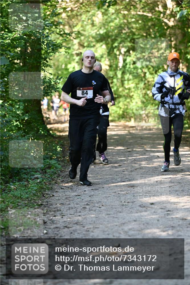 06.10.2024 - Bramfelder Halbmarathon 2024 Dr. Thomas Lammeyer http://msf.ph/oto/7343172 06.10.2024 10:54:44 Laufen 84, 12, 1 meine-sportfotos.de