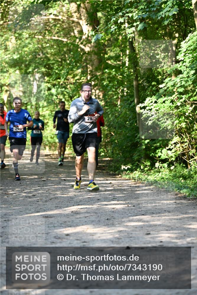 06.10.2024 - Bramfelder Halbmarathon 2024 Dr. Thomas Lammeyer http://msf.ph/oto/7343190 06.10.2024 10:54:53 Laufen 26, 126, 293 meine-sportfotos.de