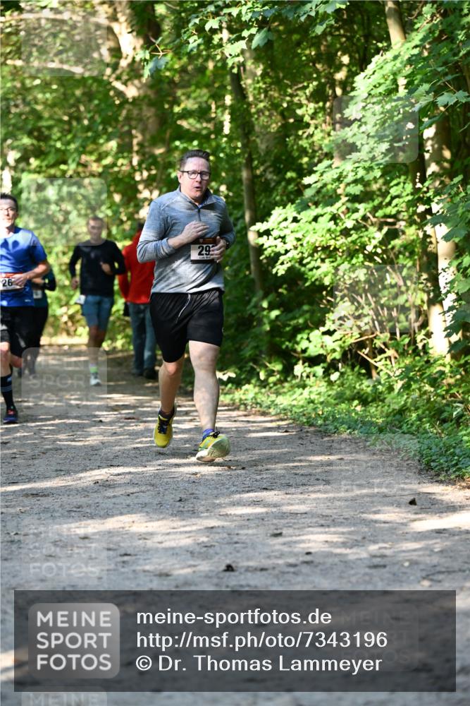 06.10.2024 - Bramfelder Halbmarathon 2024 Dr. Thomas Lammeyer http://msf.ph/oto/7343196 06.10.2024 10:54:54 Laufen 26, 29 meine-sportfotos.de