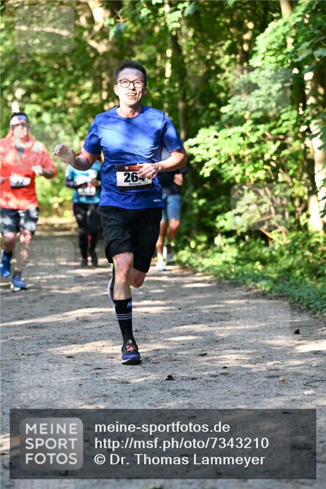 06.10.2024 - Bramfelder Halbmarathon 2024 Dr. Thomas Lammeyer http://msf.ph/oto/7343210 06.10.2024 10:54:56 Laufen 264 meine-sportfotos.de