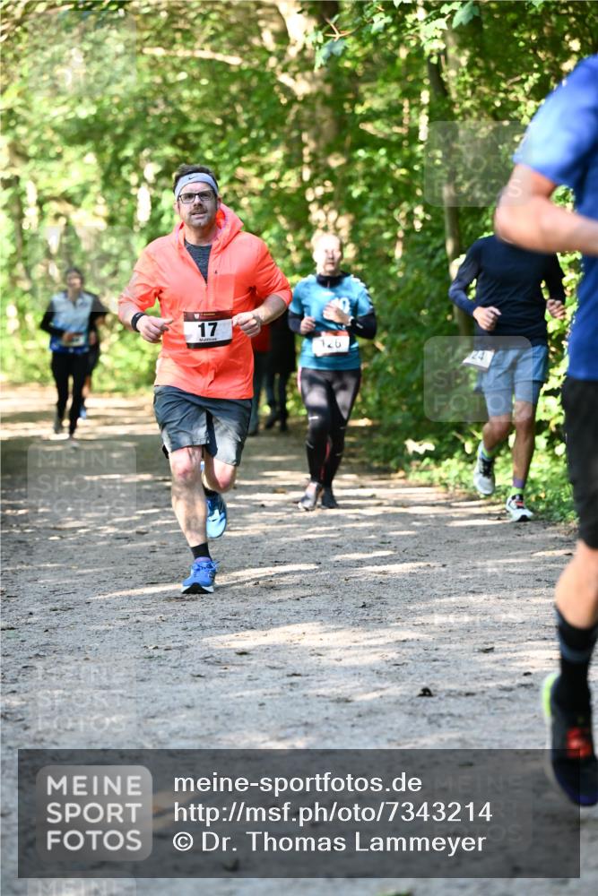 06.10.2024 - Bramfelder Halbmarathon 2024 Dr. Thomas Lammeyer http://msf.ph/oto/7343214 06.10.2024 10:54:57 Laufen  meine-sportfotos.de