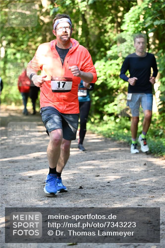 06.10.2024 - Bramfelder Halbmarathon 2024 Dr. Thomas Lammeyer http://msf.ph/oto/7343223 06.10.2024 10:54:59 Laufen 17 meine-sportfotos.de